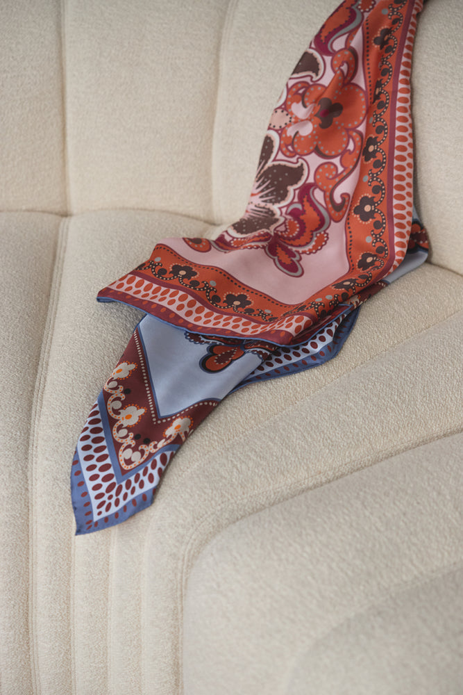 Scarf / SS009 Connie scarf 90x90 - Red/Blue